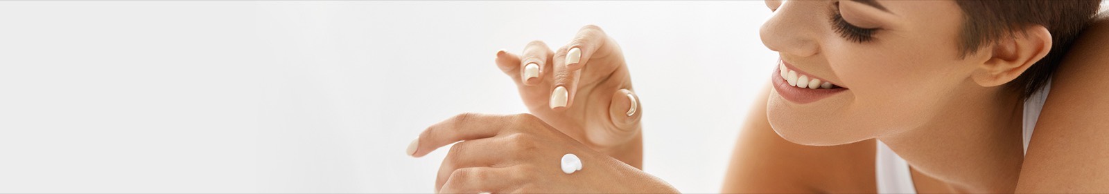 Soin des mains et manucure douce au Cocooning Institut Paris 17e